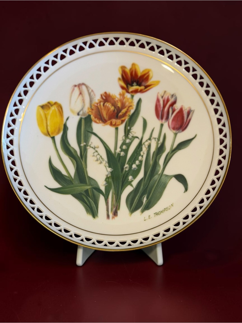 Bing Grondahl May Country Garden Calendar Plate 1986 Lily of the Valley Tulips